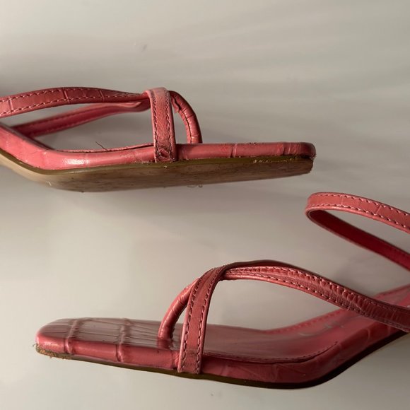 Pink leather Calvin Klein strappy slide (KCBECCA) - Picture 3 of 8
